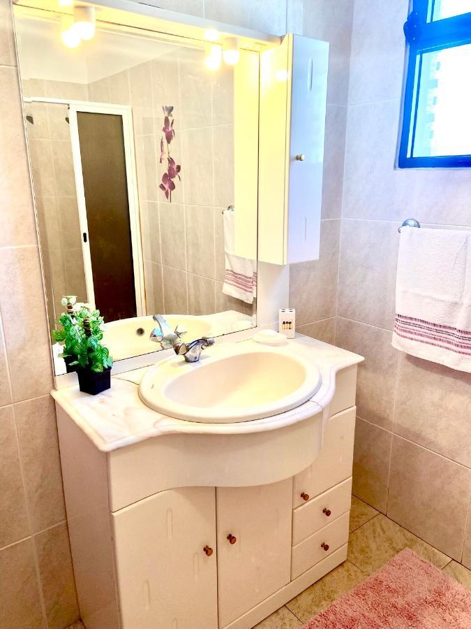 Casa Neves Three Bedrooms And Fantastic Sea View Arco da Calheta  Exteriör bild